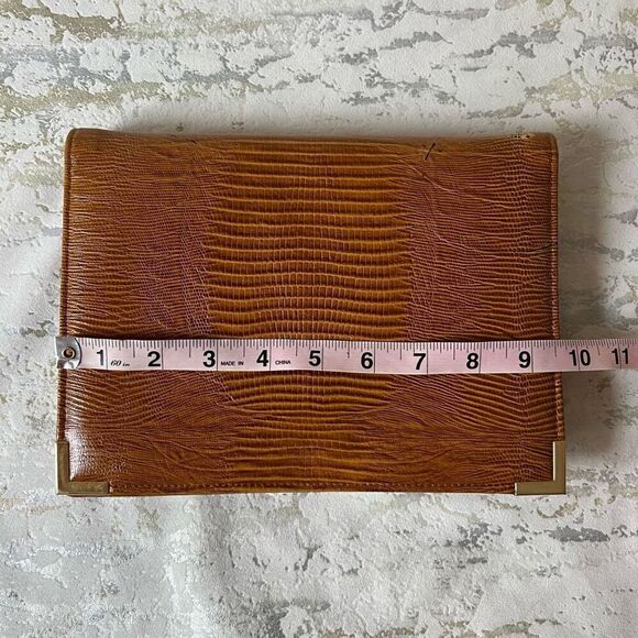 Vintage Crocodile embossed clutch - Picture 6 of 8